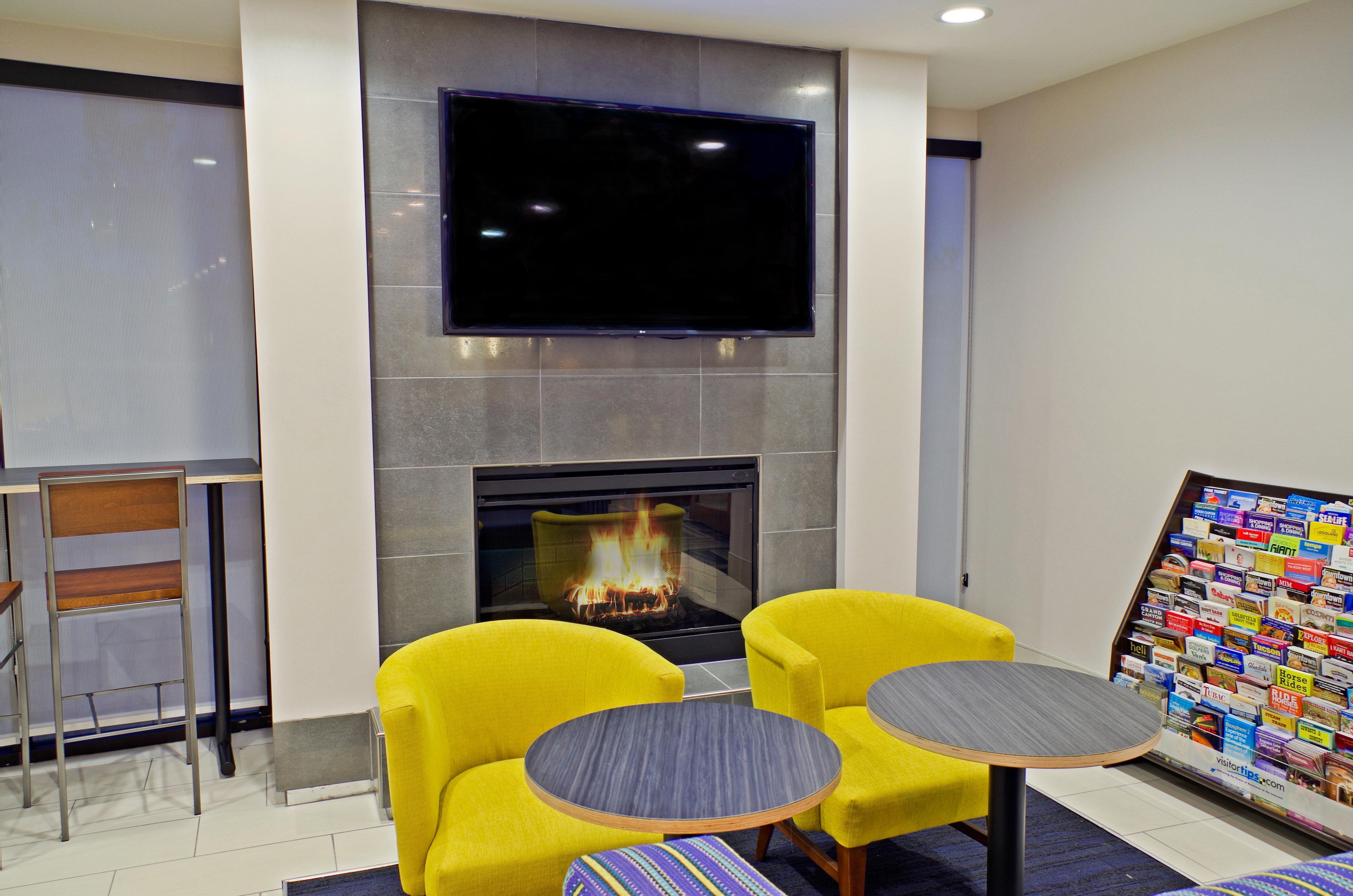 Holiday Inn Express & Suites - Phoenix North - Scottsdale By Ihg Exteriör bild